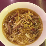 華正樓 - 葱油叉焼麺(ネギチャーシュー麺)
            Oven Roasted CHAR SIU PORK and Noodles