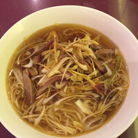 華正樓 新館 - 葱油叉焼麺(ネギチャーシュー麺)
                    Oven Roasted CHAR SIU PORK and Noodles
