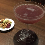 バー ゴヤ - ピオーネのカクテル。ブランデーの香りとピオーネの香りがピッタリ合わさってドーンと香る感じ！