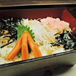 一鮨 - おまかせ特上ちらし下段