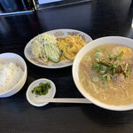 長浜ラーメンとん吉 - らーめん定食(炒り卵)♪