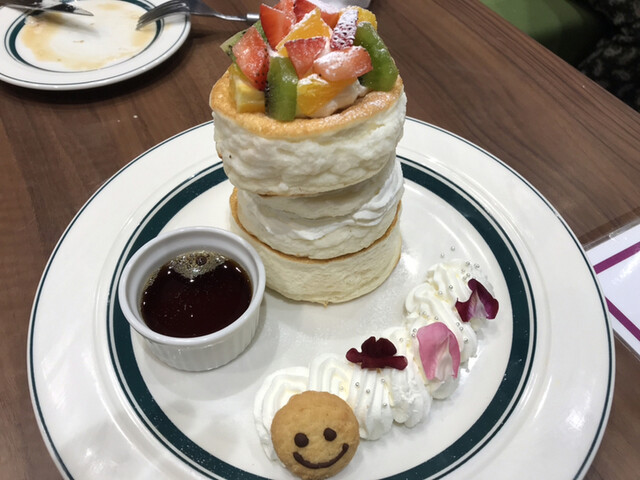 閉店 Gram イオンモール神戸南店 グラム 中央市場前 パンケーキ 食べログ