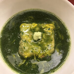 赤坂 菊乃井 - 昼懐石１２１００円。穴子豆腐 菊菜餡 菊花 山葵。こちらの穴子豆腐は２回目ですが、旨味たっぷりで、何度でも食べたくなる味わいです（╹◡╹）（╹◡╹）