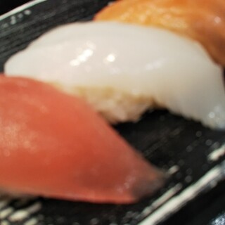 新宿駅でおすすめの美味しい立ち食い寿司をご紹介 食べログ 新宿駅でおすすめの美味しい立ち食い寿司をご紹介 食べログ