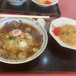 大宝ラーメン - 2020年9月。チャーハンメンセット830円。