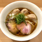 らぁめん 倉井 - わんたん醤油らぁめん¥1000