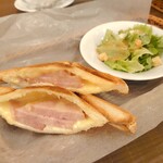 Kurashiki Kohi Ten - 厚切りベーコンとチーズのホットサンドランチ