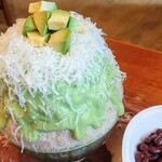 つばめ氷菓店 - アボカドしょうゆミルクあずきチーズ
