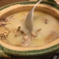 水たき玄海 本店 - 名物「鳥の水炊き」