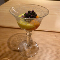 はっこく - 利尻の馬糞雲丹、とうもろこしのすり流し、フルーツトマト、キャビア