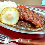 ゴーゴーカレー - ハワイアンロコモコ風カレー(金沢カレーのゴーゴーカレー)