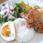 GLOW - から揚げプレートランチ1,200円+税