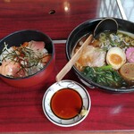 Sankai Tei - ミニラーメンセット(しょうゆ味・海鮮丼/720円)