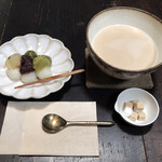 Koujou Ato Jimushitsu - ほうじ茶ラテと白玉だんごのセット 970円（友人注文分）