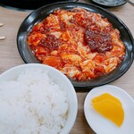焼肉・定食・冷麺 味楽苑 - ミックスホルモン＆ライス小
