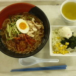 toukyoudaigakuhongoudainishokudou - 冷麺420円・ポテサラ90円