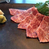 天空焼肉 星遊山 - 牛刺し