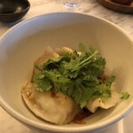 DADAI THAI VIETNAMESE DIMSUM - 水餃子・レモングラス醤と海老醤油