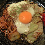 百年や - 焼きそば（豚玉）