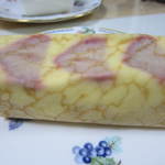 ル・ピノー - いちごクレープ包み