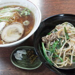 中華一推 - Bランチ（らー麺＆生姜焼き丼）