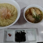 ラーメン星印 - 