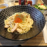 愛犬ヴィレッジ カフェ - サーモンとイクラのクリームセットパスタ