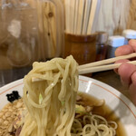 らーめん健心 - 麺リフト⤴️