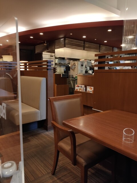 ロイヤルホスト 神田神保町店 Royal Host 神保町 ファミレス 食べログ ロイヤルホスト 神田神保町店 Royal Host 神保町 ファミレス 食べログ