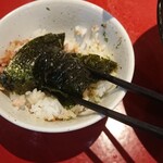 ラーメン 厚木家 - ハハハ( ´∀`) 海苔巻き♪(*≧∀≦*)