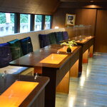 四国まんなか千年ものがたり - 2号車車内（夏清の章）