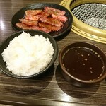 Oumigyuuyakiniku Eifukuen - お肉、ごは、スープ