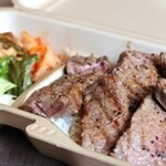 炭火焼肉海老洲 - ロース弁当