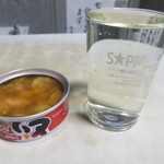 笹屋 - 人気一　黒人気（３５０円）とサービスの缶詰