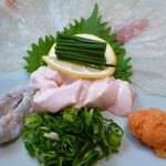 小魚料理 とみ助 - カワハギのお造り