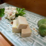 小魚料理 とみ助 - お通しだけで何杯で呑めそう（笑）