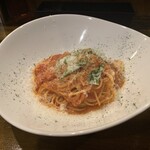 MILLE FIORI - フレッシュトマトとバジルのトマトソース（￥1300）