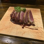 MILLE FIORI - マグレ鴨 胸肉の低温ロースト 赤ワインソース（￥1800）
