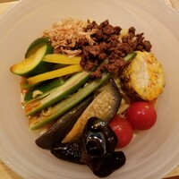 広尾はしづめ - たっぷり夏野菜の豆乳冷やし麺(1600円)
