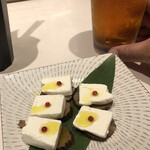 ジャパン レール カフェ - いぶりがっこ×チーズ