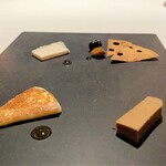 レフェルヴェソンス - アルチザンチーズは三種類をいただきます