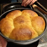 レフェルヴェソンス - じゃがいも入りフォカッチャ　こちらは手土産にもいただけます♪