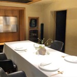 レフェルヴェソンス - 地下の個室　こちらで皆様と食事がしたいな(^^♪