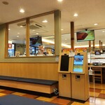 はま寿司 - 店内イメージ