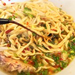 ラーメン二郎 - 赤酢投入～♪