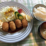 ぽっぽや - カニクリームコロッケ（4ケ）1078円税込　味噌汁、ごはん付