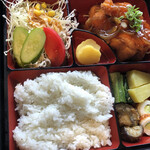 ぽっぽや - 日替わり弁当　799円税込　味噌汁付