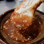 136257809 - ロースカツは秘伝のタレwith摺り胡麻でいただきます