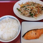 富山上袋食堂 - 鮭塩焼き・野菜炒め・ご飯小