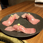 お肉にはじまり、お肉に終わる。 - 